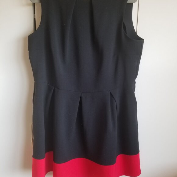 Red and black fit and flare dress - Picture 2 of 8